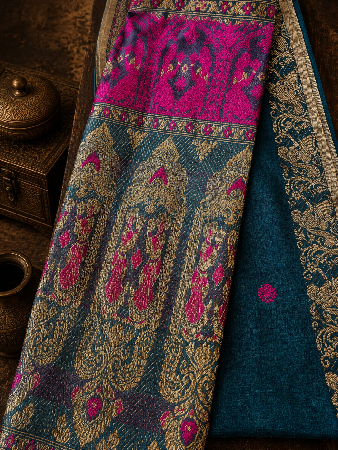 Teal Blue Jacquard Handwoven Soft Cotton Saree with Traditional Motifs