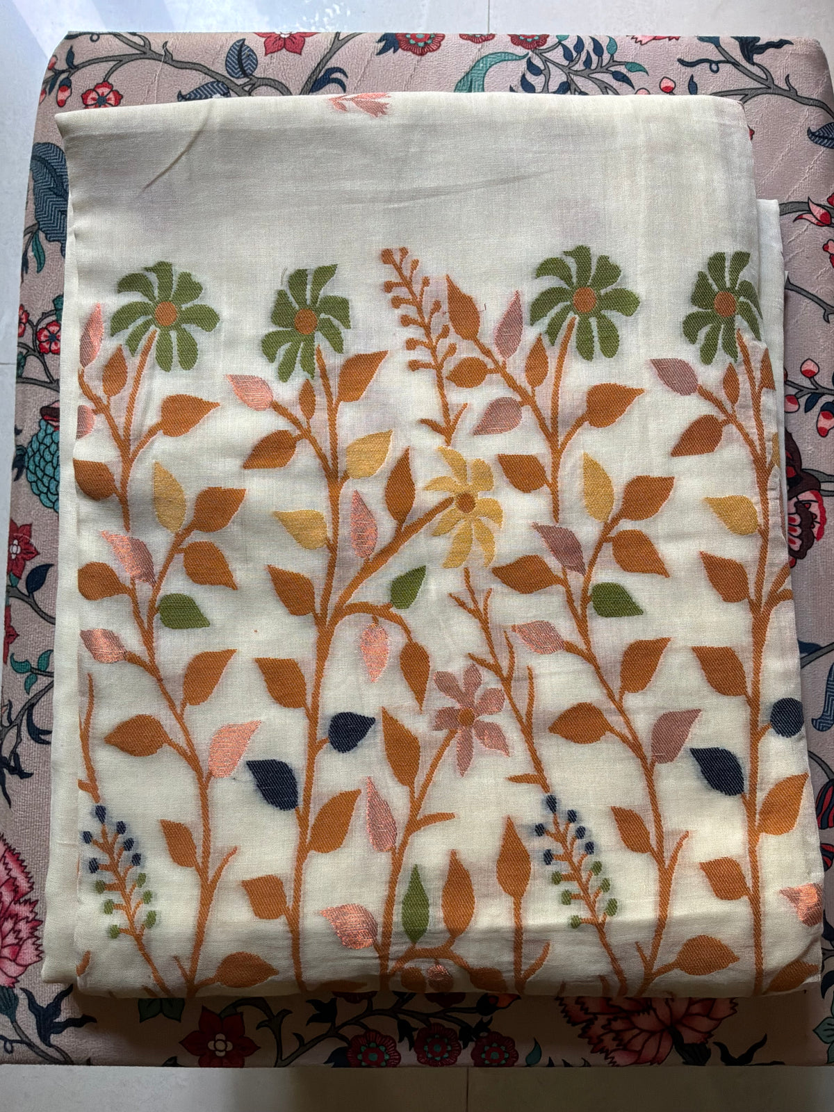Off White Handwoven Pure Soft Cotton Saree with Multicoloured Paithani Motifs